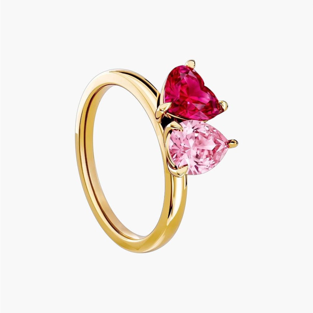 Anillo de acero inoxidable con circonita en contraste