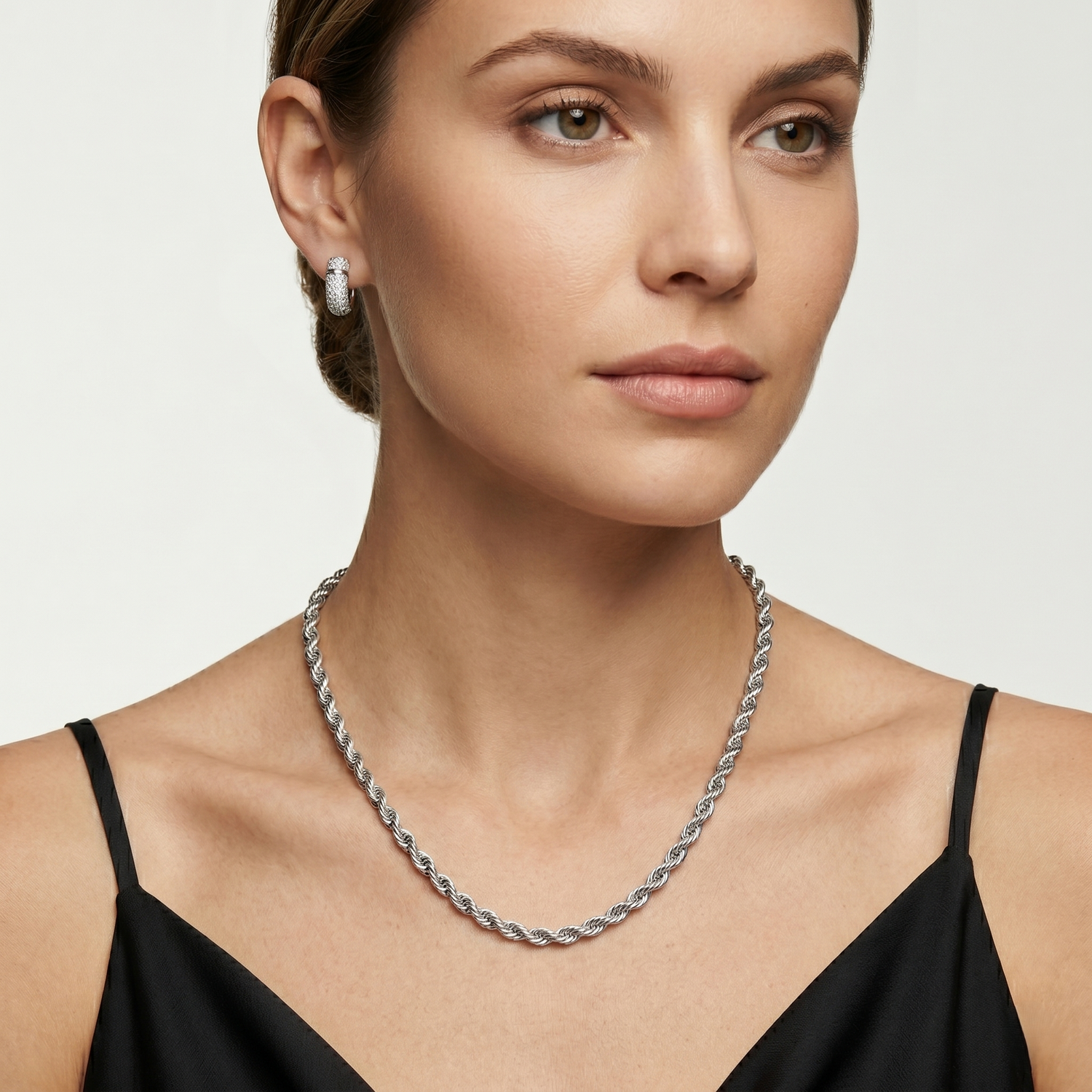 Colar Elegance em Aço Inoxidável